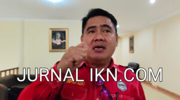 Keterangan foto: Ketua Lembaga Adat Besar Kabupaten Kutai Barat (Kubar) Manar Dimansyah. Ia menilai Surat Edaran (SE) Bupati terkait pembatasan masa jabatan kepala adat selama 5 tahun dan dapat dipilih kembali satu kali periode, keliru secara hukum dan justru membingungkan masyarakat adat. (Foto istimewa) Penulis: Johansyah. Senin, (25/08/2025).