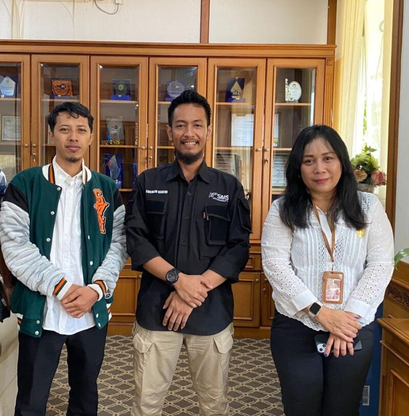 Pertemuan SMSI Kubar dan Diskominfo Kutai Barat sebagai bentuk komitmen bersama memperkuat sinergi informasi publik serta mendorong kebangkitan media lokal dan kesejahteraan wartawan. Rabu (21/1/2026)