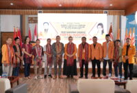 Enam dari kiri, Ketua DPD Hanura Kalimantan Timur, Marsidik, foto bersama jajaran pengurus DPC, PAC, dan kader Partai Hanura usai pembukaan Muscab IV Hanura Kabupaten Kutai Barat, Jumat (13/2/2026), sebagai bentuk soliditas dan komitmen memenangkan Hanura di Kutai Barat. Penulis: Sukawati