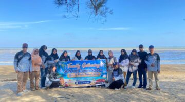 Refleksi dari Rutinitas Harian Family Gathering SDN 009 Tanah Grogot ,Goes To Pantai Tanjung Jumlai di PPU.