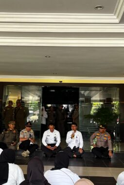 Aksi Damai Kawal MBG di Berau Bubarkan Diri, Massa Kecewa Tak Ditemui Bupati dan Wabup