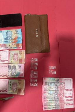 Menyamar Jadi Pembeli, Satresnarkoba Polres Kutai Barat Bekuk Pengedar Sabu di Long Iram